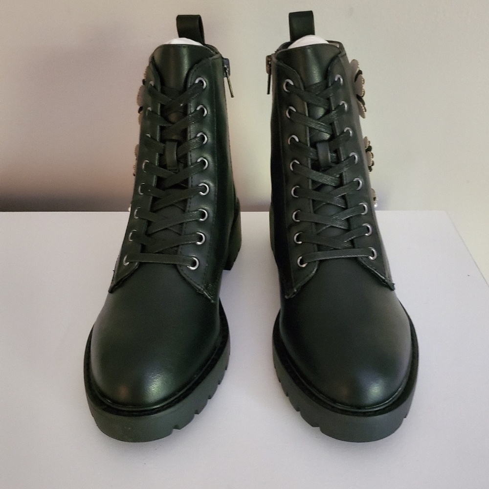 Betsey Johnson Dash boots NIB - Picture 5 of 7